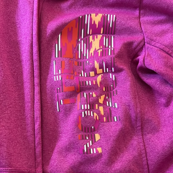 Medium North Face zip-up with thumb holes - Picture 2 of 4